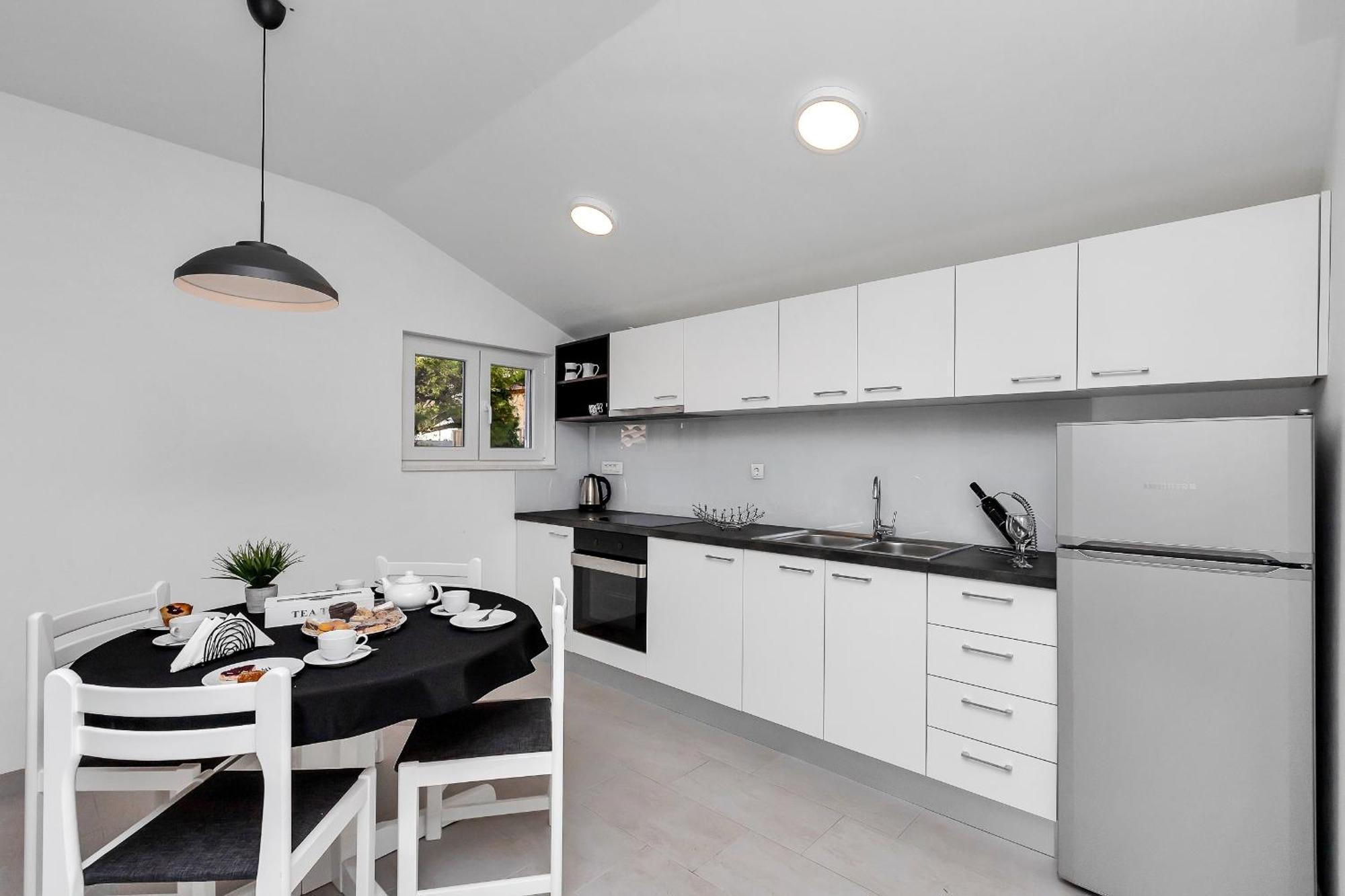 Apartments And Rooms By The Sea Baska Voda, Makarska - 2578 Exterior foto