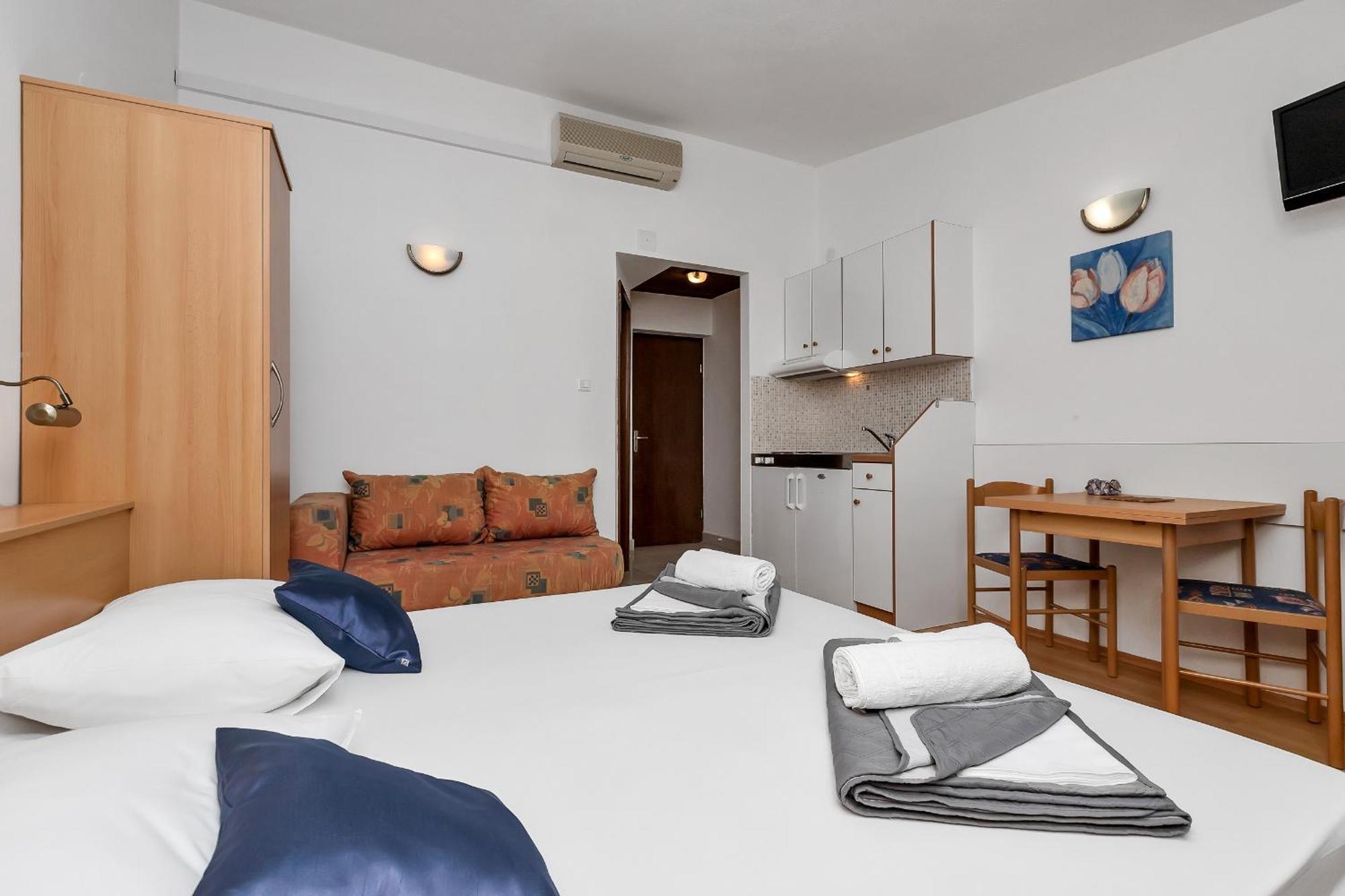 Apartments And Rooms By The Sea Baska Voda, Makarska - 2578 Cameră foto